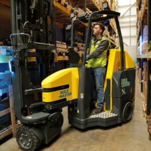 Aisle Master Order Picker Wide Shot - Advanced Intralogistics