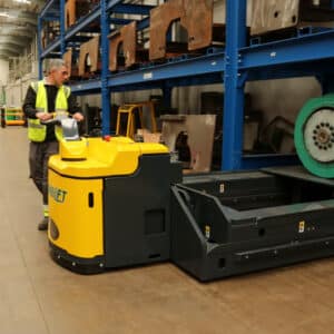 Combi Ppt Hc Powered Pallet Truck Action - Advanced Intralogistics